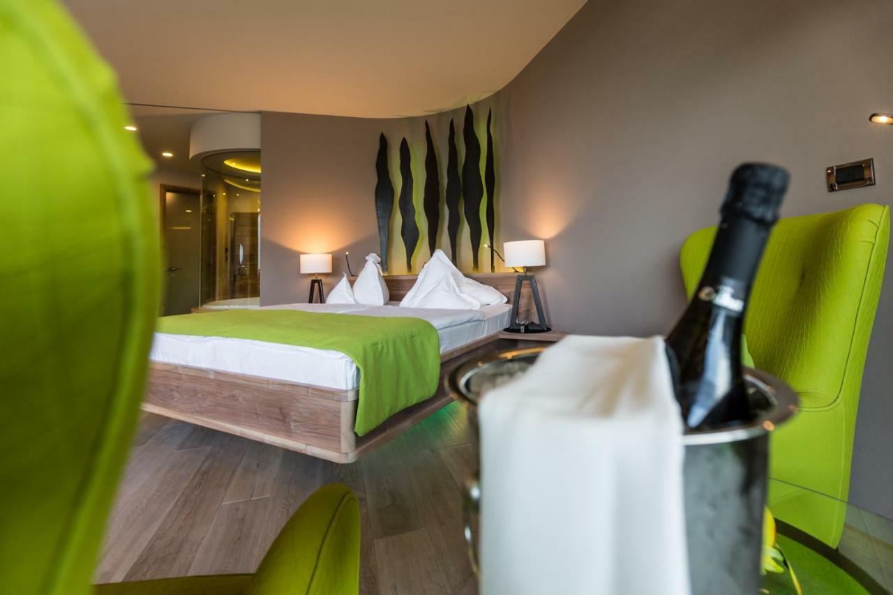 Spa & Relax Hotel Erika Tirolo Bagian luar foto